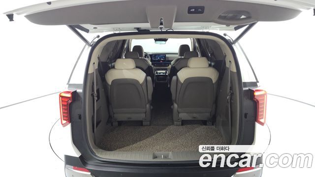 Kia Canival 2025 — photo 21