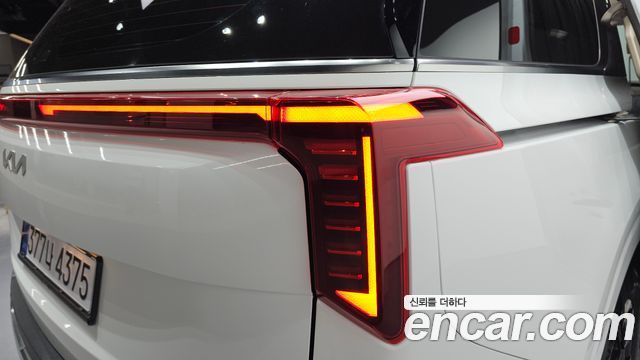 Kia Canival 2025 — photo 9