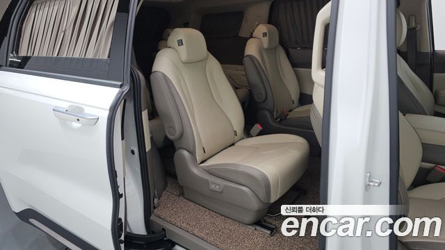 Kia Canival 2025 — photo 16
