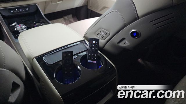 Kia Canival 2025 — photo 33