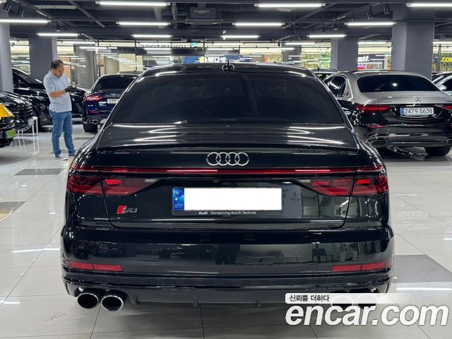 Audi S8 2021 — photo 4