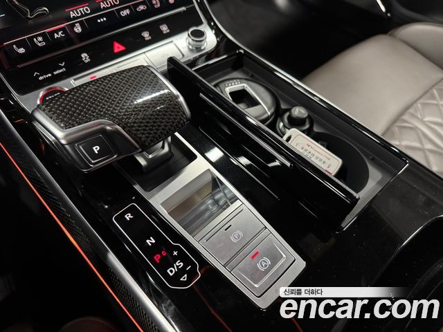 Audi S8 2021 — photo 11