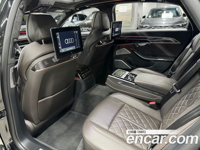 Audi S8 2021 — photo 12