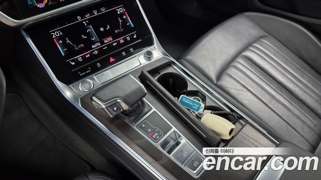 Audi A6 2020 — photo 12