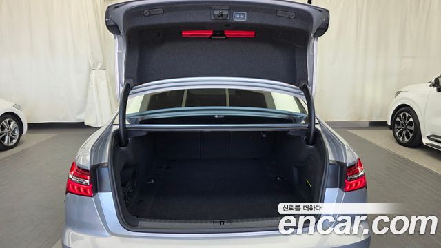 Audi A6 2020 — photo 26