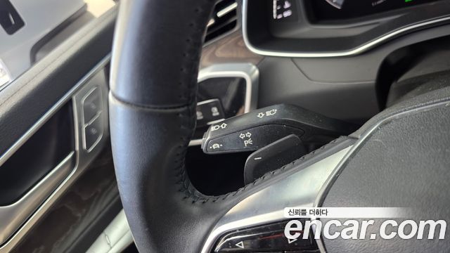 Audi A6 2020 — photo 30