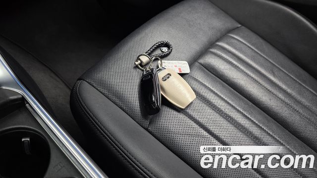 Audi A6 2020 — photo 35