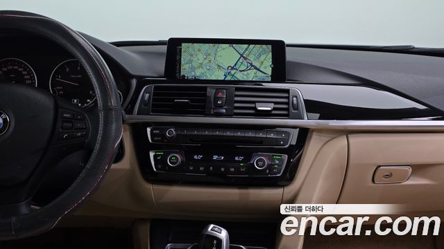 BMW 3-Series 2016 — photo 12