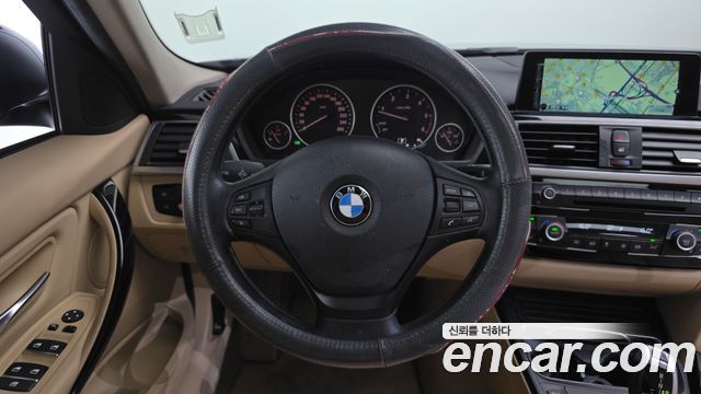 BMW 3-Series 2016 — photo 13