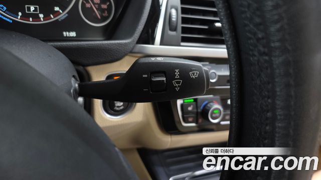 BMW 3-Series 2016 — photo 18