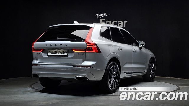 Volvo XC60 2020 — photo 2