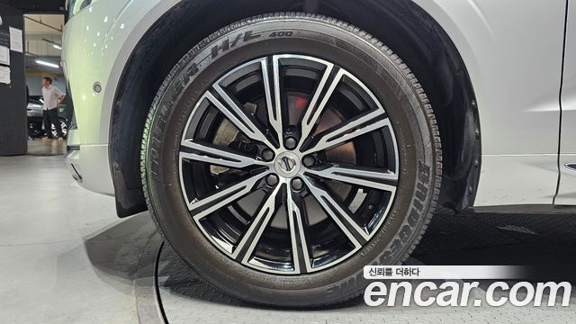 Volvo XC60 2020 — photo 5