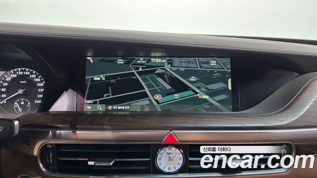 Genesis G90 2020 — photo 14