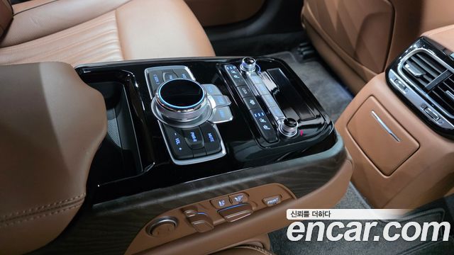 Genesis G90 2020 — photo 17