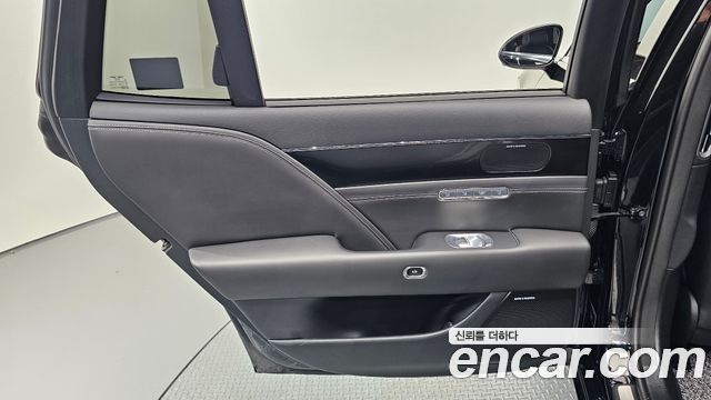 Genesis G90 2022 — photo 15