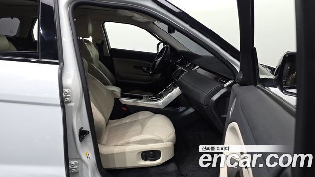Land Rover Range Rover Evoque 2016 — photo 11