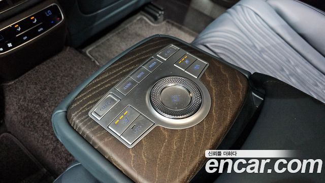 Genesis G80 2022 — photo 18