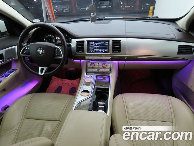 Jaguar XF 2015 — photo 5