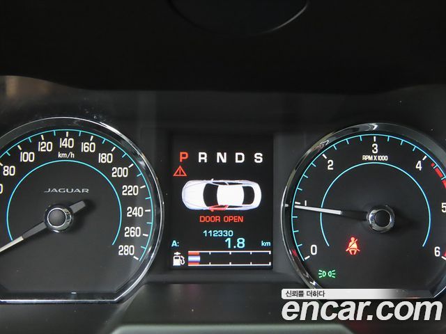 Jaguar XF 2015 — photo 8