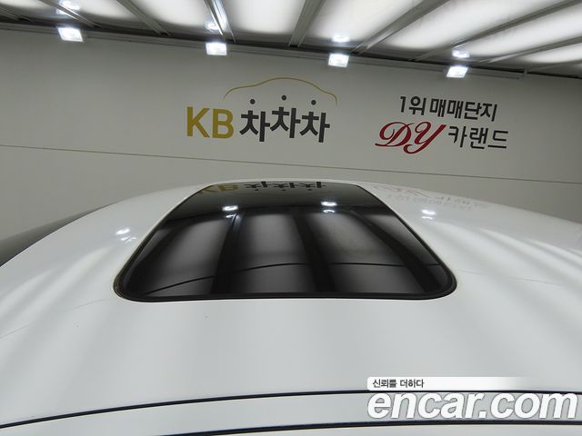 Jaguar XF 2015 — photo 18