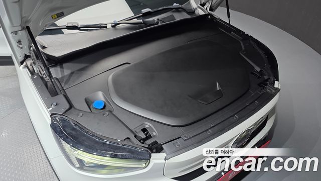 Volvo C40 2023 — photo 6