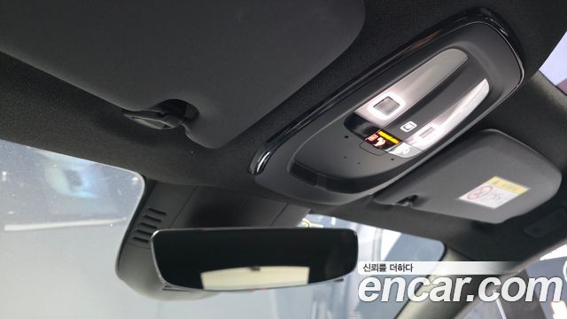 Volvo C40 2023 — photo 23