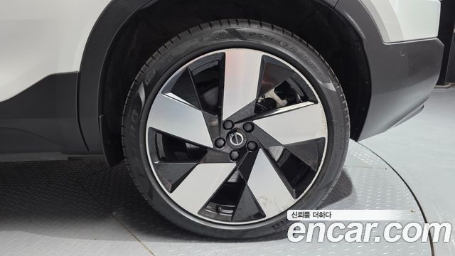 Volvo C40 2023 — photo 7