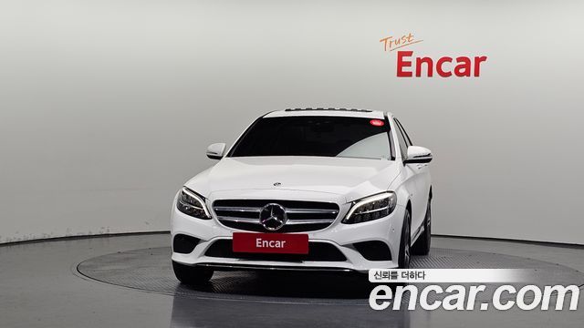 Mercedes-Benz C-Class 2020 — photo 3