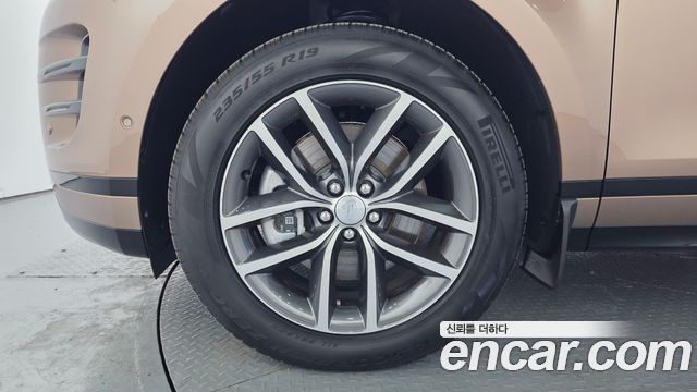 Land Rover Range Rover Evoque 2026 — photo 8