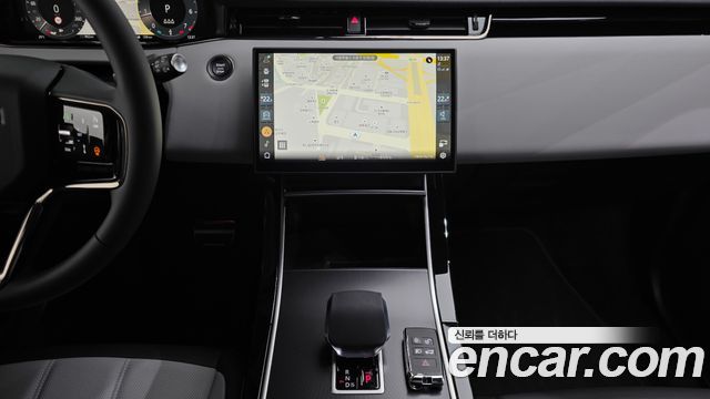 Land Rover Range Rover Evoque 2026 — photo 14