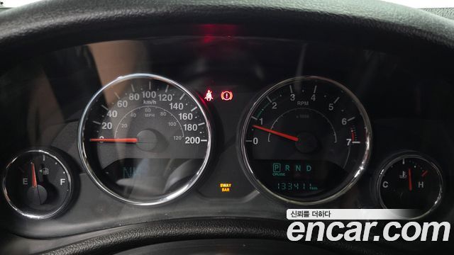 Jeep Wrangler 2016 — photo 8