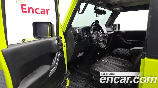 Jeep Wrangler 2016 — photo 10