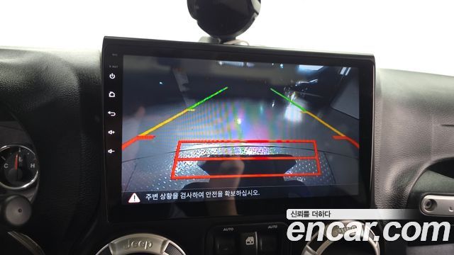 Jeep Wrangler 2016 — photo 15