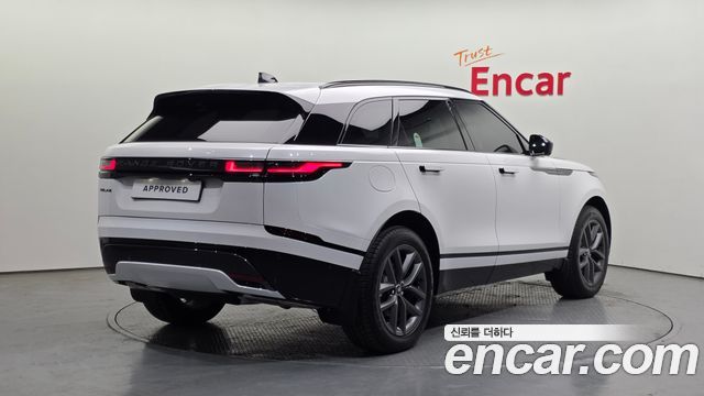 Land Rover Range Rover Velar 2026 — photo 2