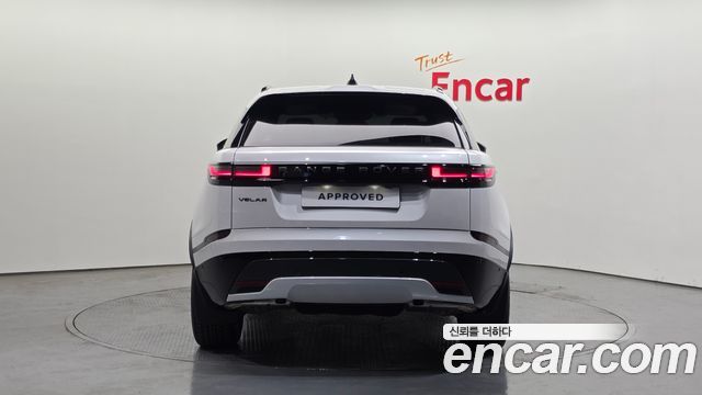 Land Rover Range Rover Velar 2026 — photo 6