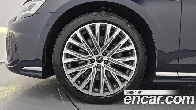 Audi A8 2023 — photo 5