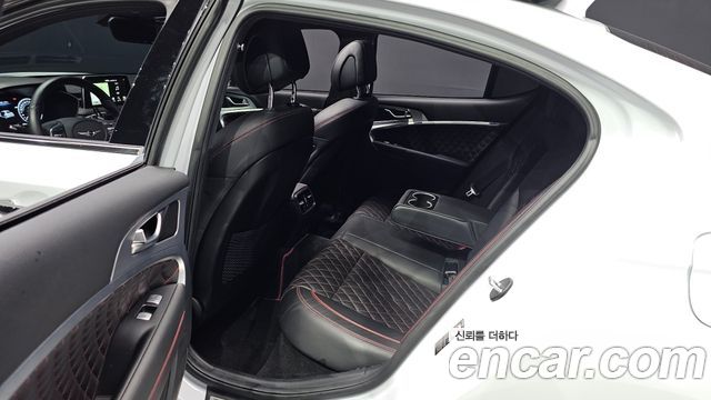 Genesis G70 2019 — photo 12