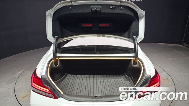 Genesis G70 2019 — photo 20