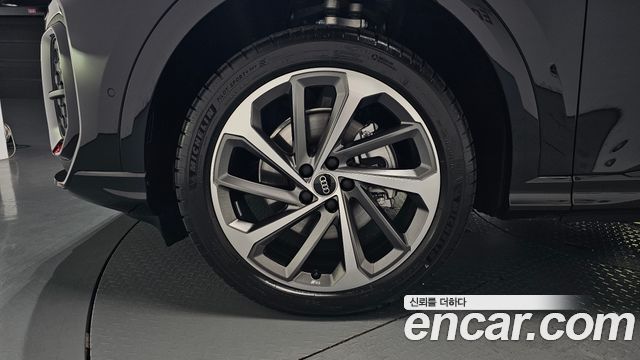Audi Q5 2025 — photo 5