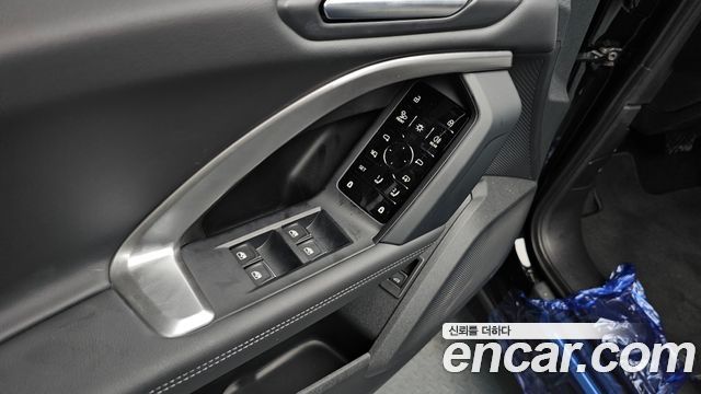 Audi Q5 2025 — photo 23