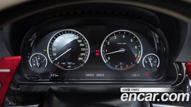 BMW 6-Series 2012 — photo 8