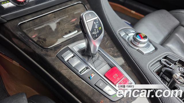 BMW 6-Series 2012 — photo 9