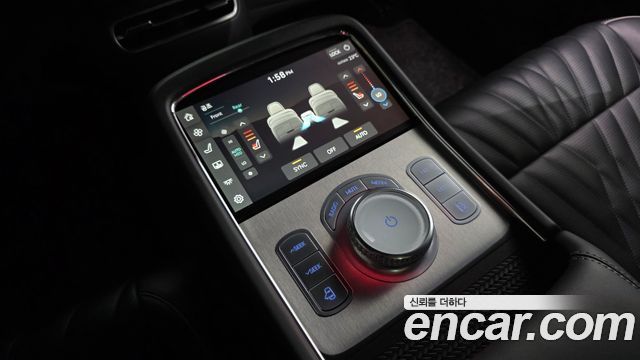 Genesis G90 2022 — photo 12
