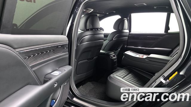 Genesis G90 2022 — photo 17