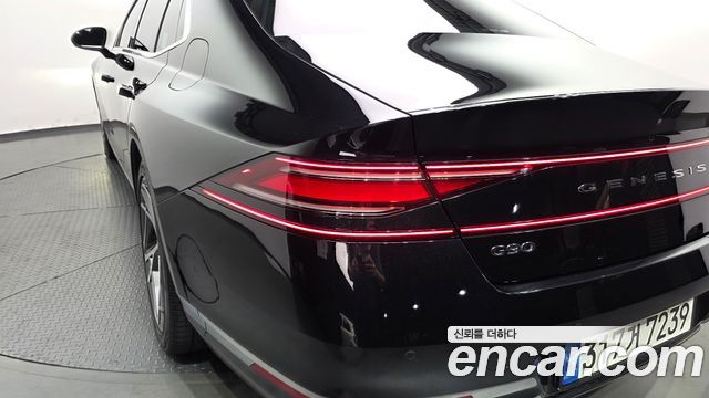 Genesis G90 2022 — photo 9
