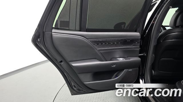 Genesis G90 2022 — photo 15