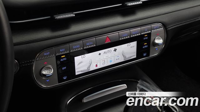 Genesis G90 2022 — photo 32