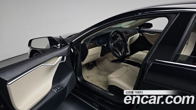 Tesla Model S 2018 — photo 13