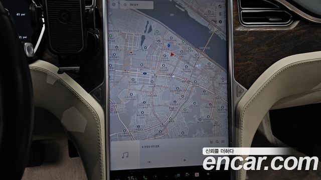 Tesla Model S 2018 — photo 20