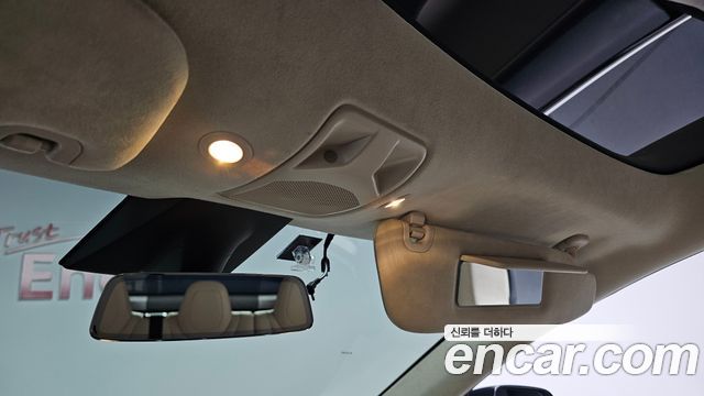 Tesla Model S 2018 — photo 29